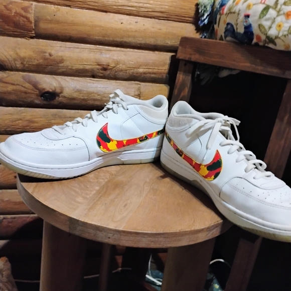 Nike Men's Shoes Sky Force 3/4 White Red Camo Swoosh CZ7892-100 - Picture 6 of 11